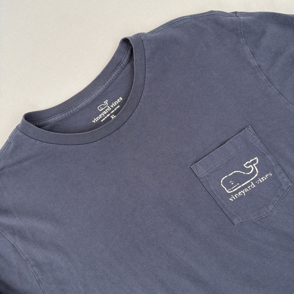Vineyard Vines Long Sleeve Pocket T Shirt Mens XL Blue Whale Logo Casual